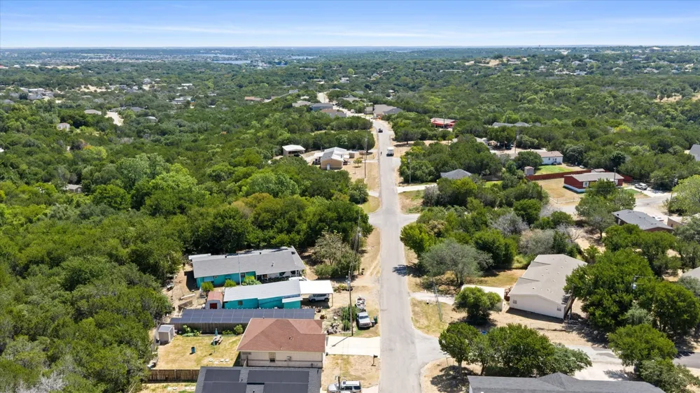 1608 Ridgeview Trail Granbury, TX 76048
