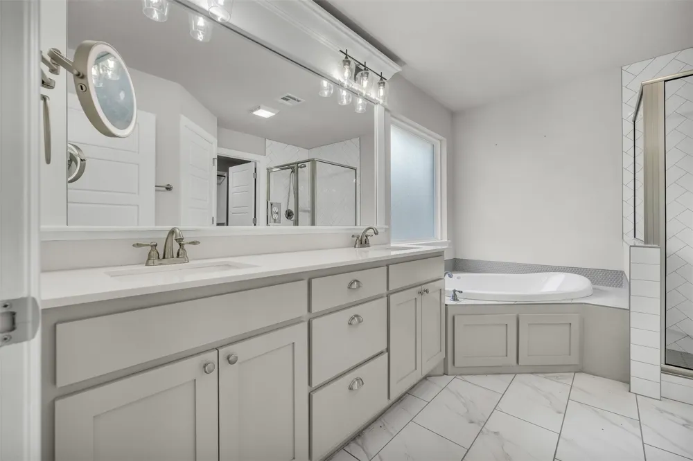 11940 S 68th EastAvenue Bixby, OK 74008