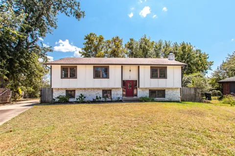 620 Rosewood Circle
