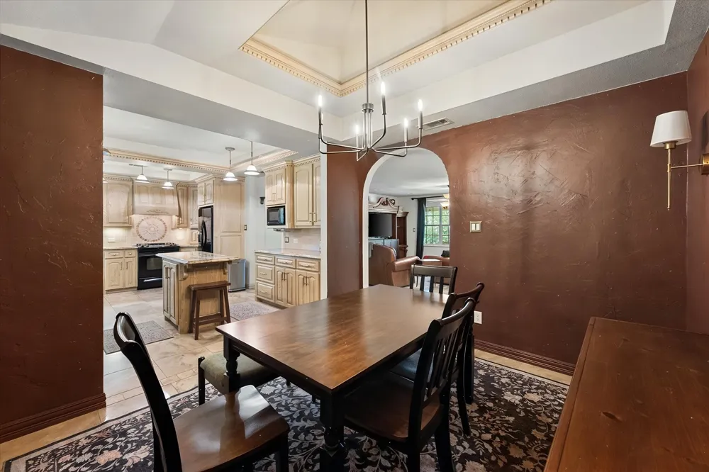 1814 Robbins Road Athens, TX 75751