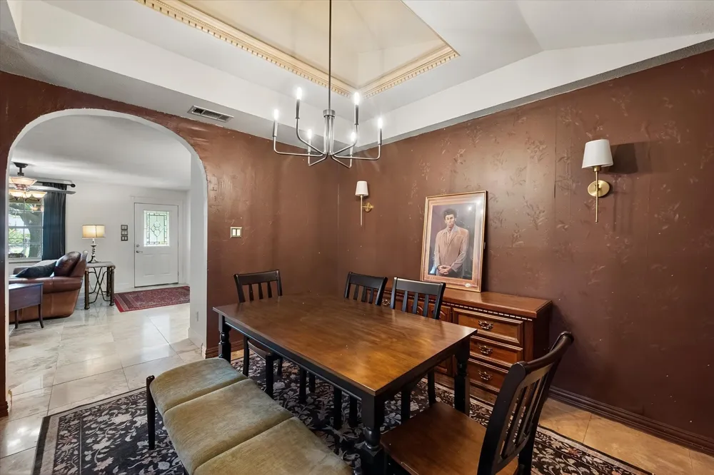 1814 Robbins Road Athens, TX 75751