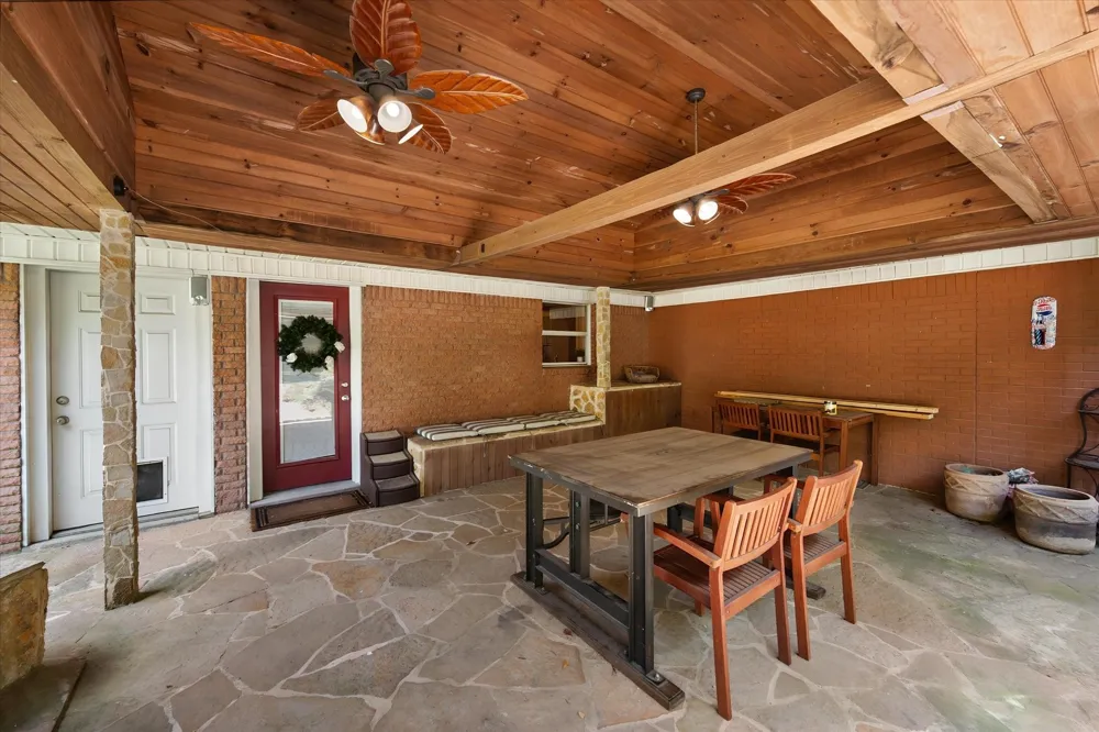 1814 Robbins Road Athens, TX 75751