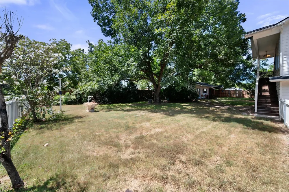 1814 Robbins Road Athens, TX 75751