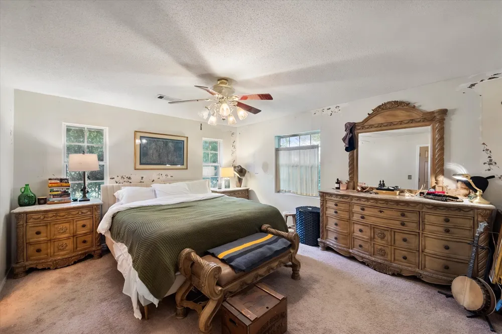 1814 Robbins Road Athens, TX 75751
