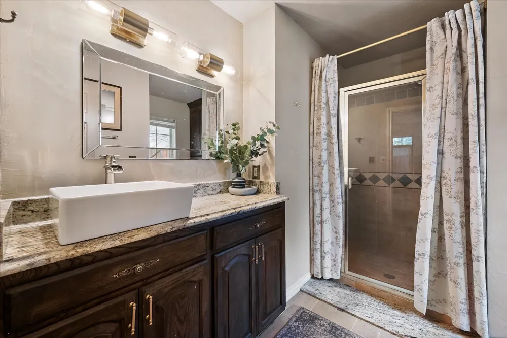 1814 Robbins Road Athens, TX 75751