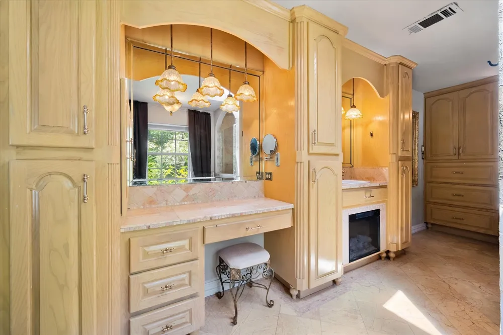 1814 Robbins Road Athens, TX 75751