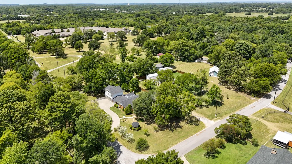 1814 Robbins Road Athens, TX 75751