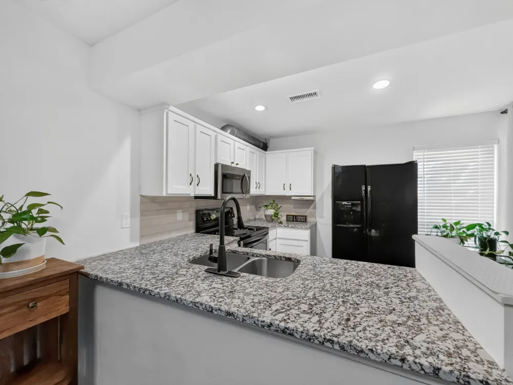 14800 Enterprise Drive #14B Farmers Branch, TX 75234