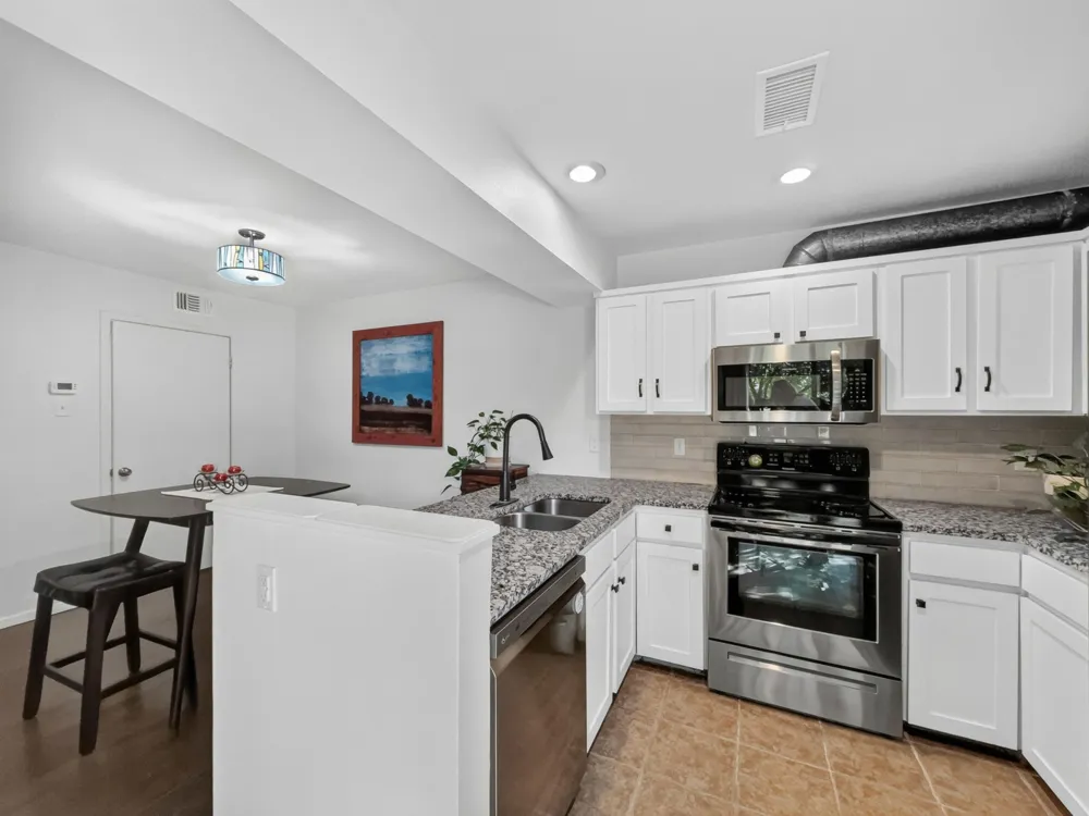 14800 Enterprise Drive #14B Farmers Branch, TX 75234