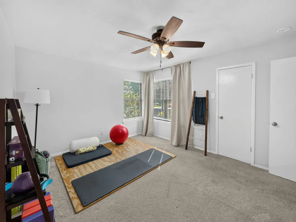 14800 Enterprise Drive #14B Farmers Branch, TX 75234