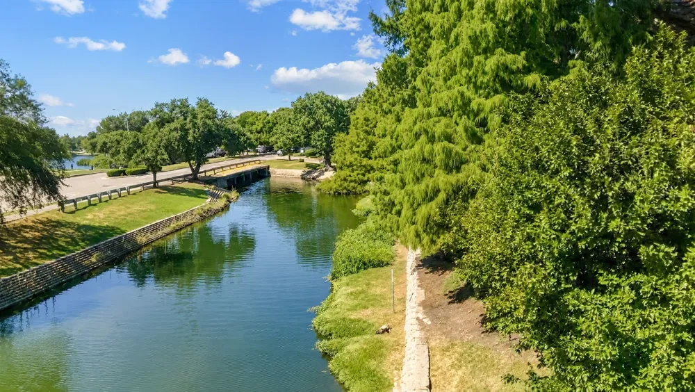 14800 Enterprise Drive #14B Farmers Branch, TX 75234