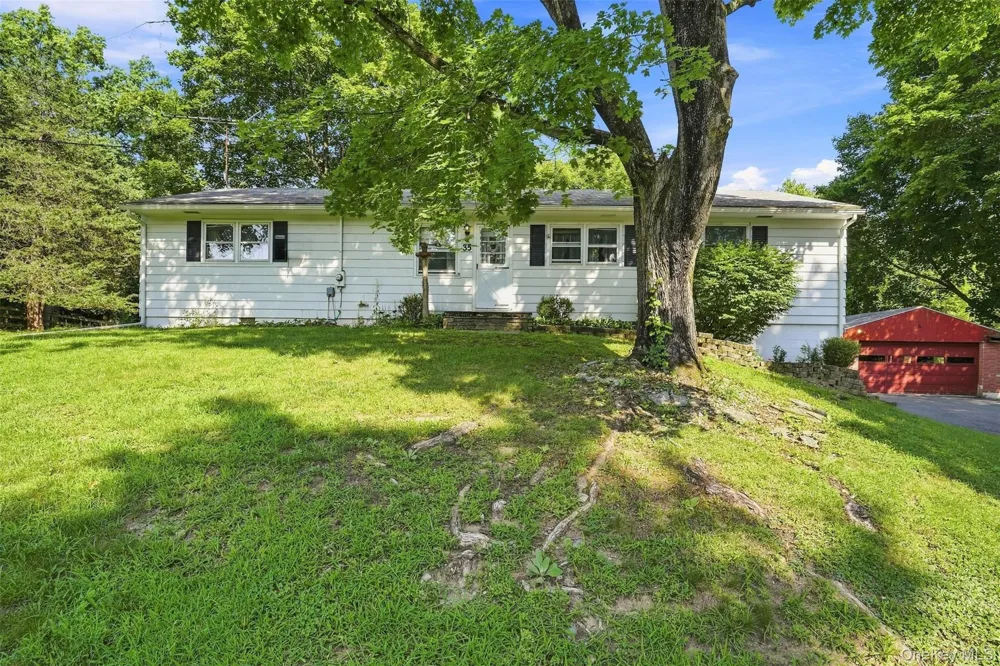 35 Hapeman Hill Road Red Hook, NY 12571