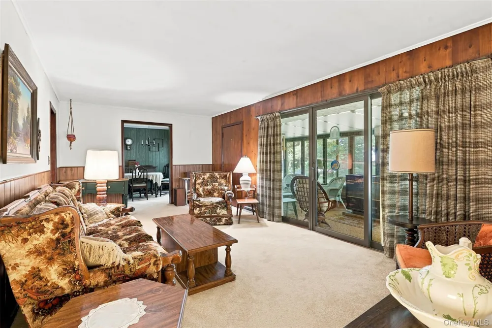 35 Hapeman Hill Road Red Hook, NY 12571
