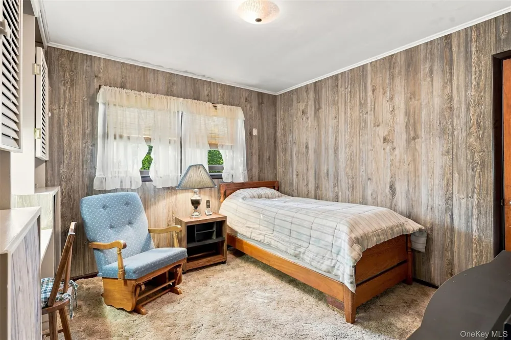 35 Hapeman Hill Road Red Hook, NY 12571