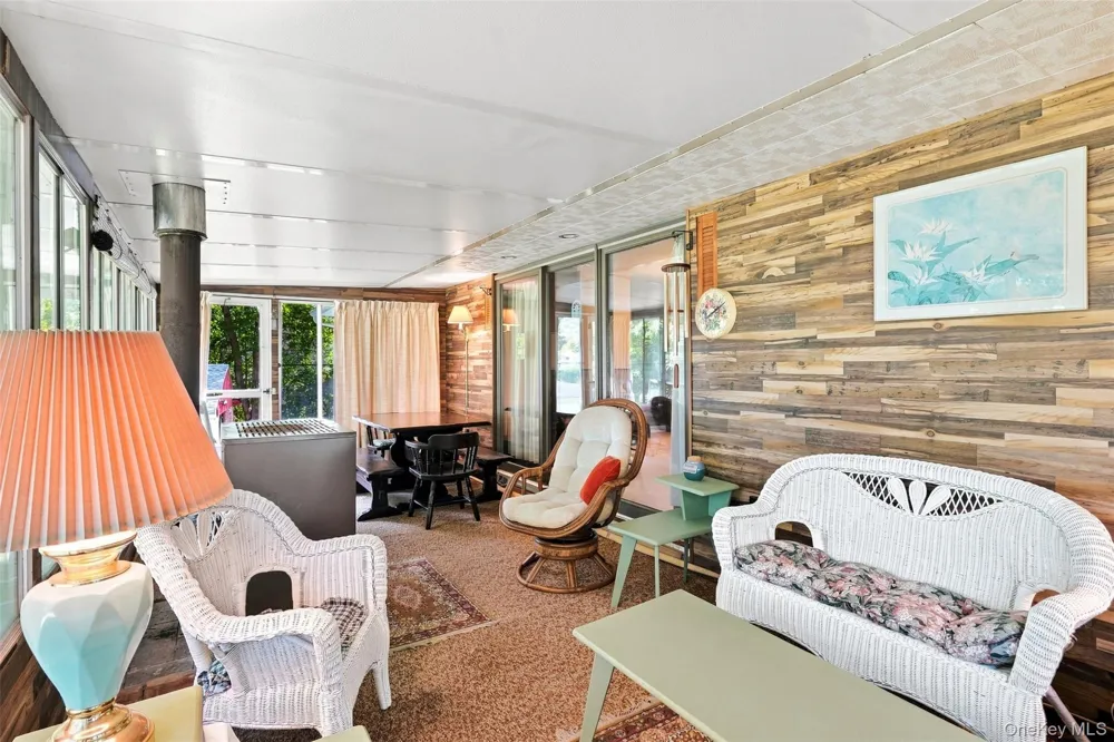 35 Hapeman Hill Road Red Hook, NY 12571