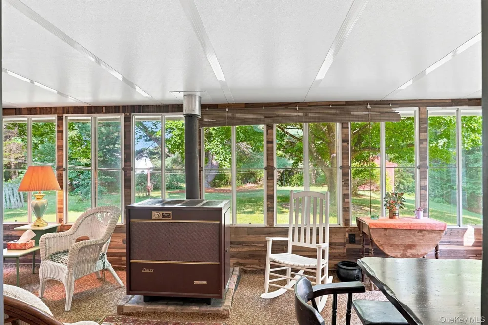 35 Hapeman Hill Road Red Hook, NY 12571