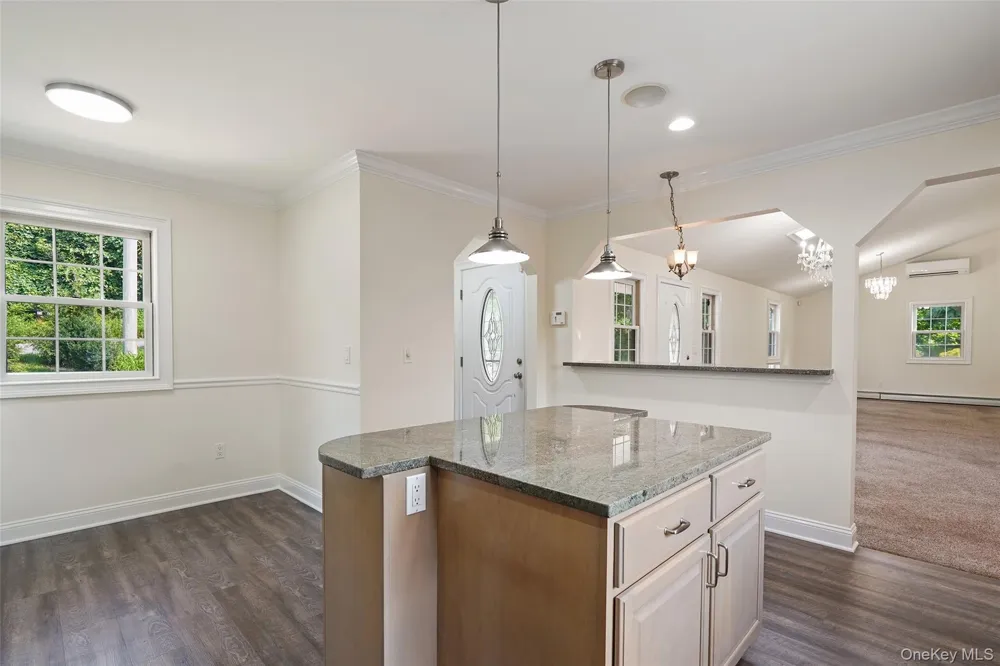 24 Inwood Place Patterson, NY 12563