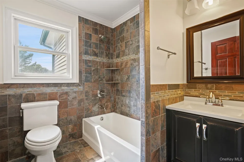 24 Inwood Place Patterson, NY 12563