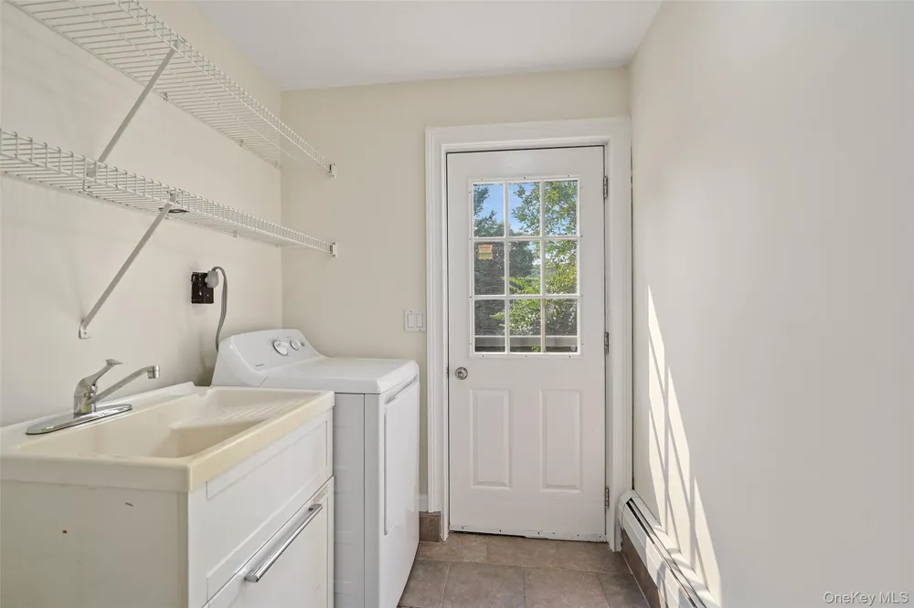 24 Inwood Place Patterson, NY 12563