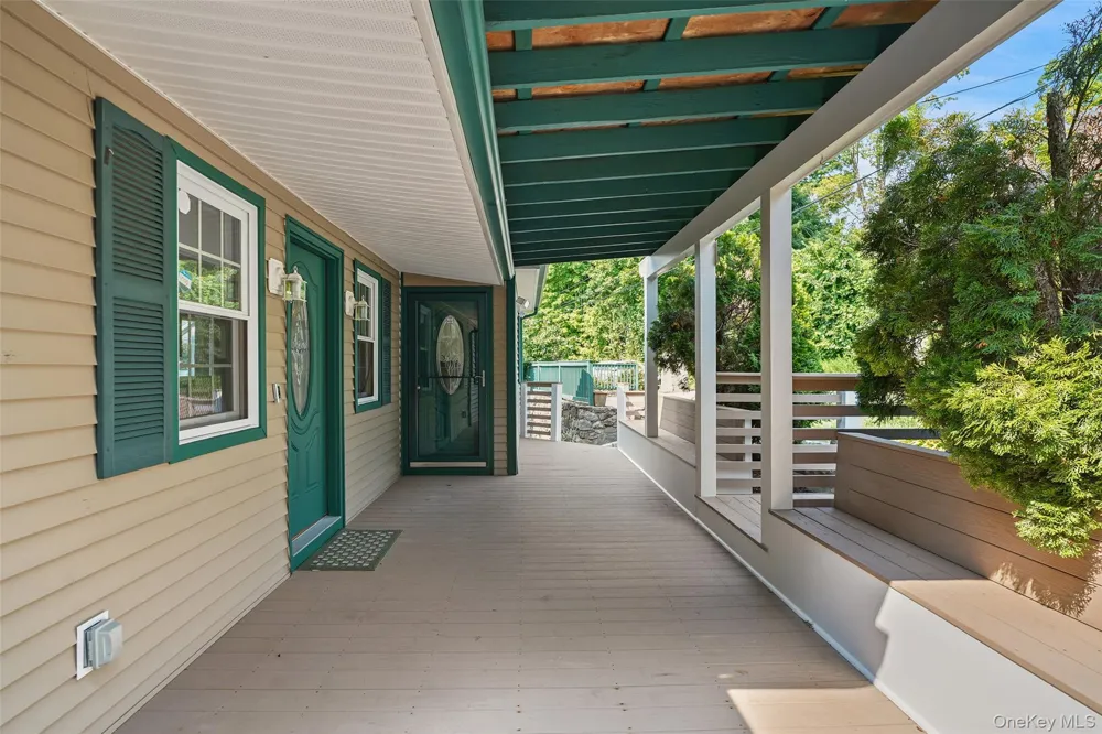 24 Inwood Place Patterson, NY 12563