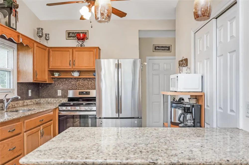 25 Beverly Street Islip, NY 11751