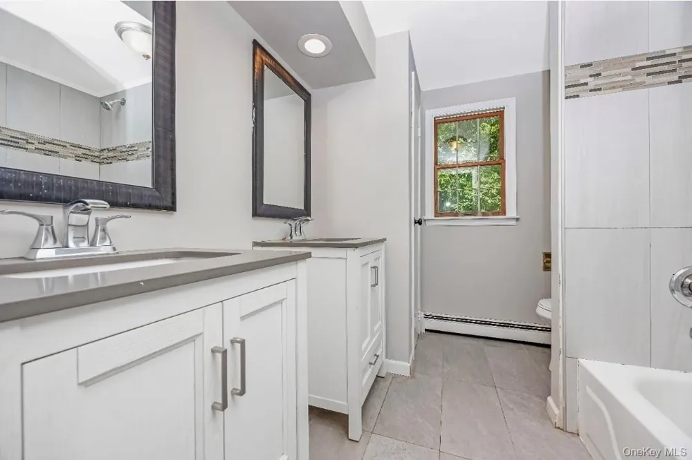 9 Half Moon Pond Road Ridge, NY 11961