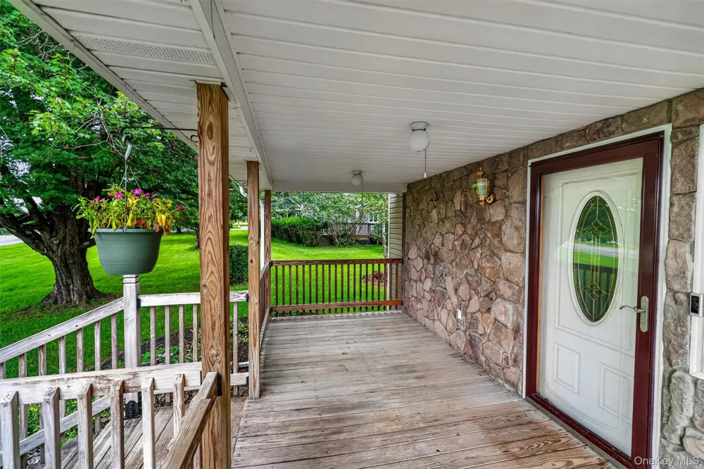 355 County Highway 62 New Hampton, NY 10958