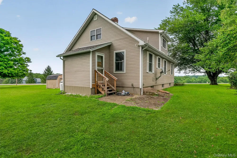 355 County Highway 62 New Hampton, NY 10958