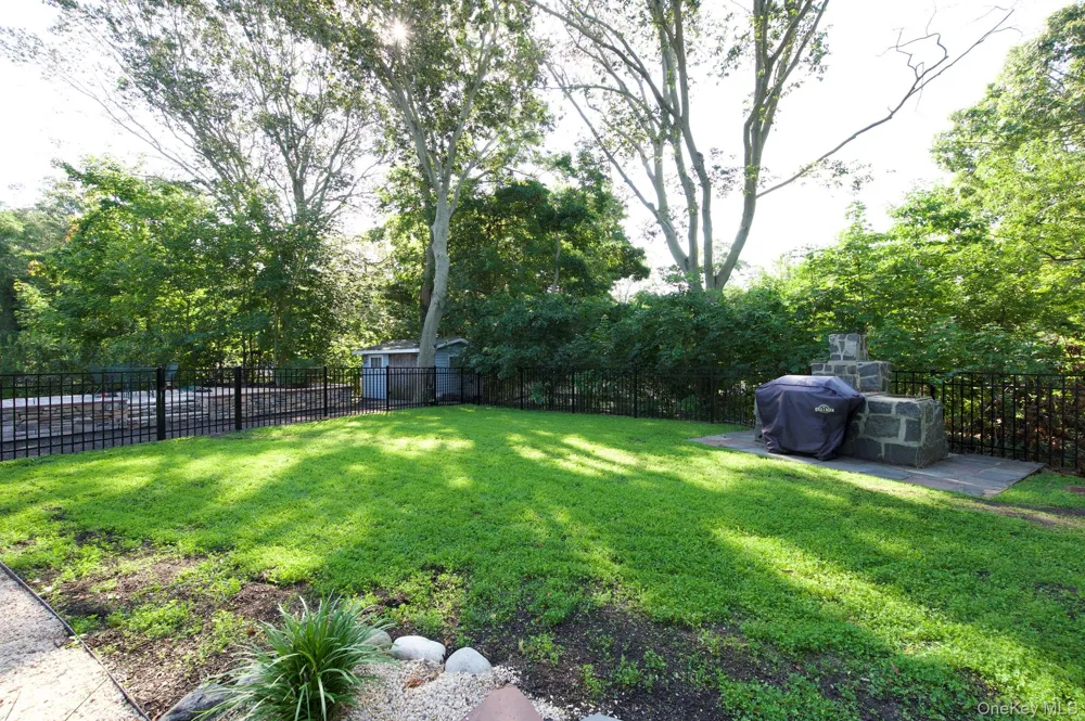 69 Hill Drive Riverhead, NY 11901