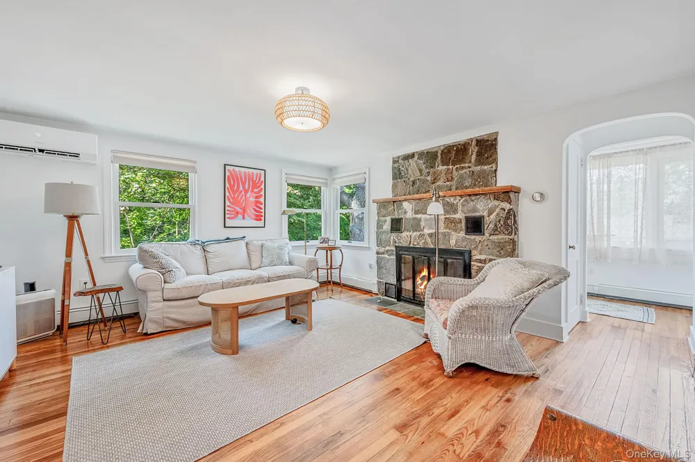 69 Hill Drive Riverhead, NY 11901