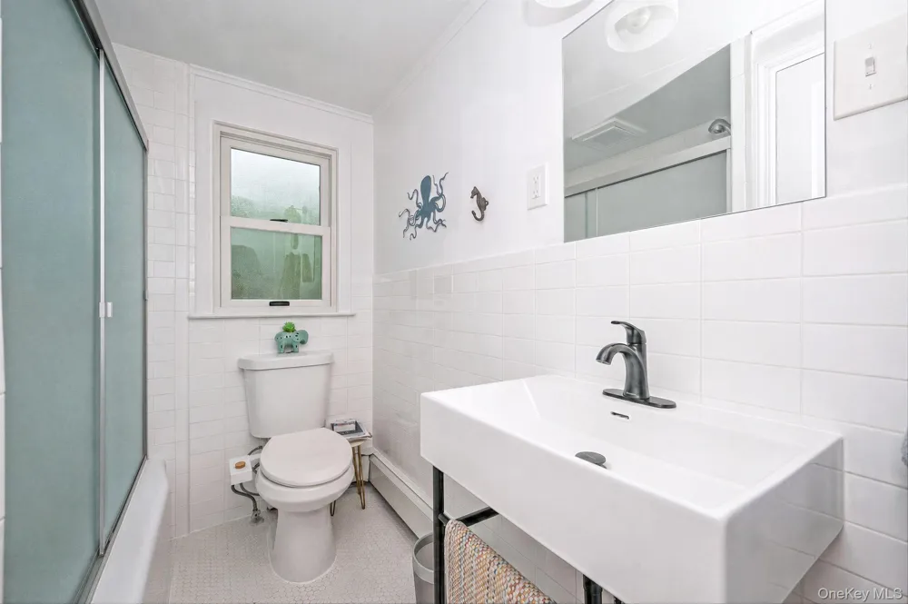 69 Hill Drive Riverhead, NY 11901