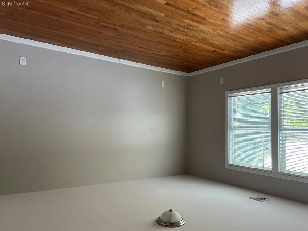 445 Albany Avenue Amityville, NY 11701