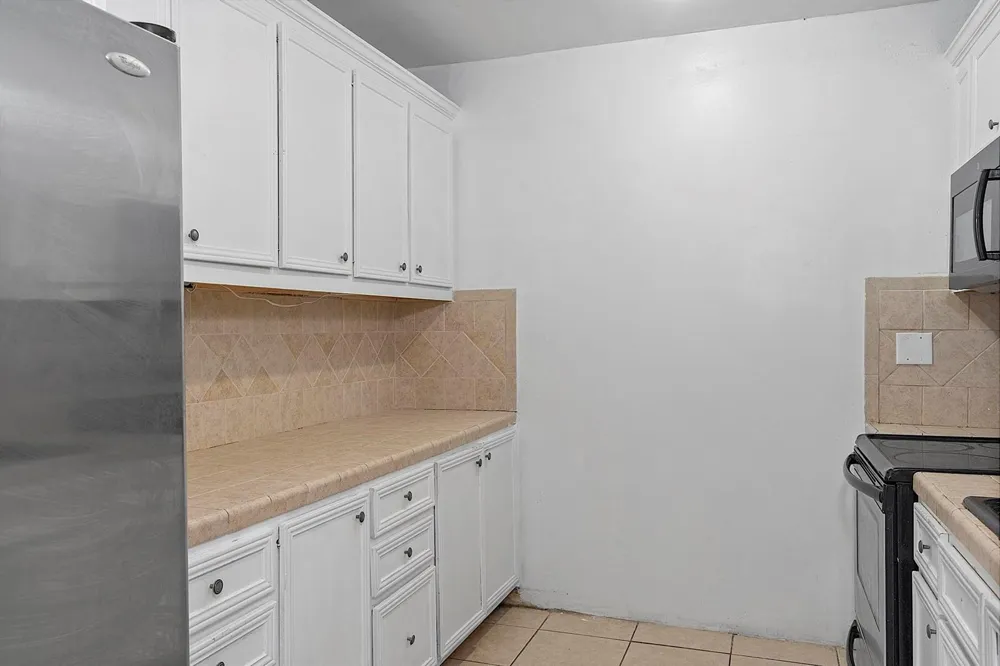 16025 NW 20TH AVENUE Miami Gardens, FL 33054