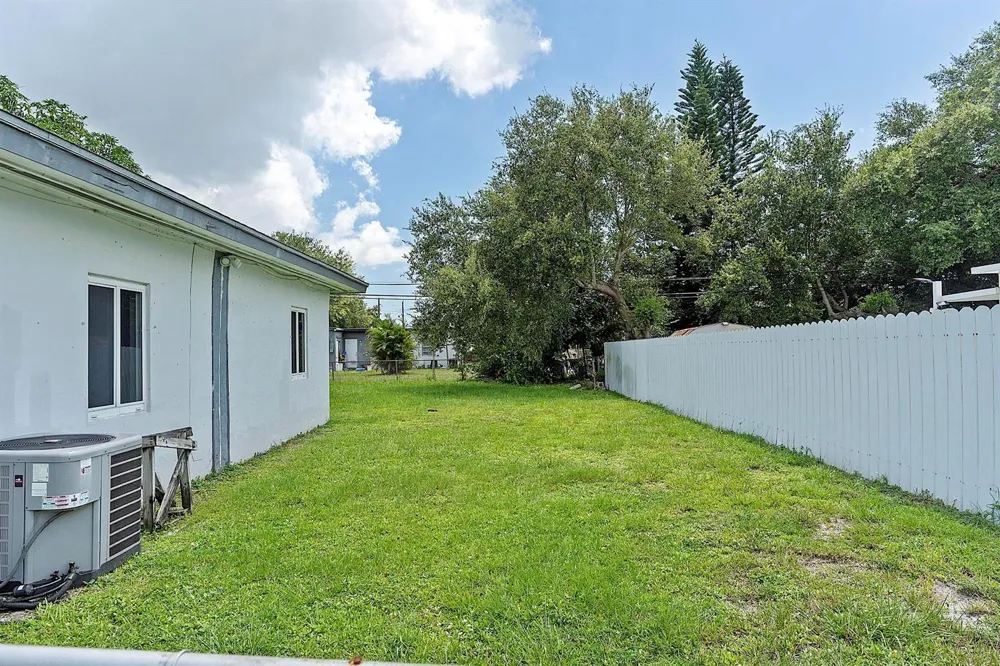 16025 NW 20TH AVENUE Miami Gardens, FL 33054
