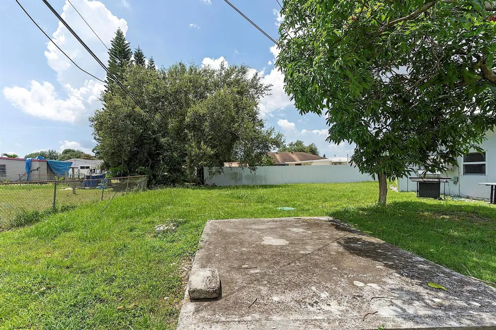 16025 NW 20TH AVENUE Miami Gardens, FL 33054
