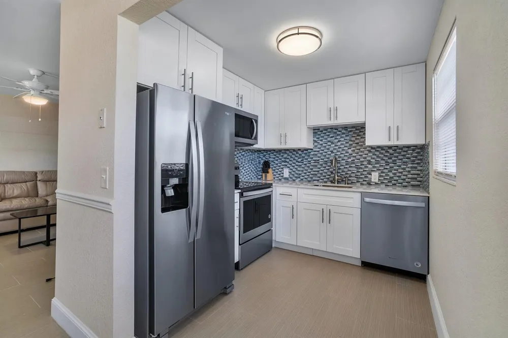 224 Fanshaw F Boca Raton, FL 33434