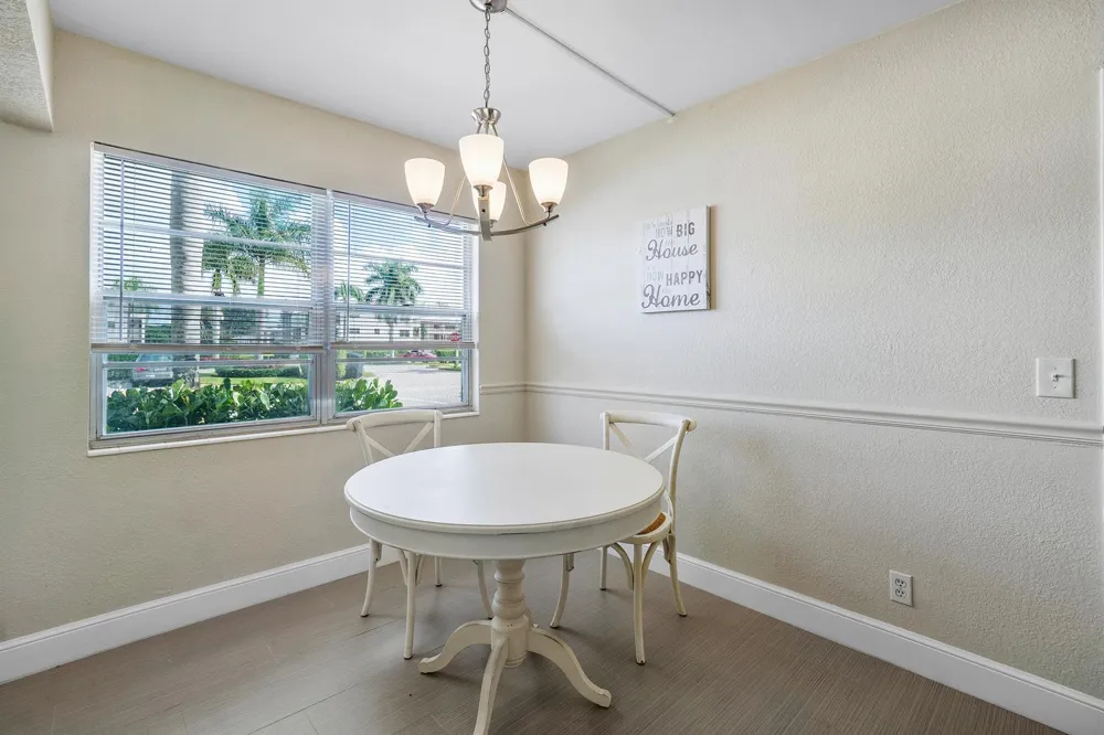 224 Fanshaw F Boca Raton, FL 33434