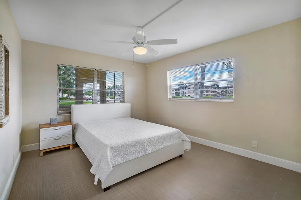 224 Fanshaw F Boca Raton, FL 33434