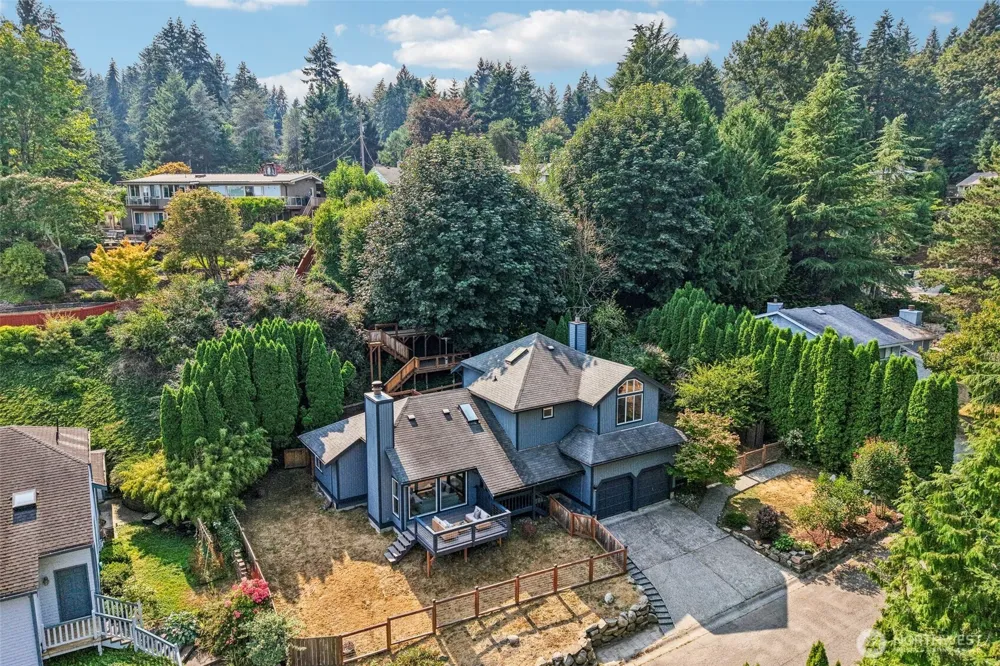 5231 NE 193rd Place Lake Forest Park, WA 98155
