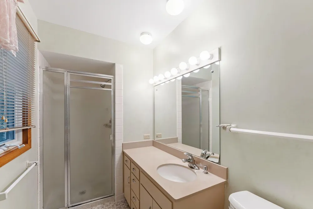 4723 Forest Circle Minnetonka, MN 55345