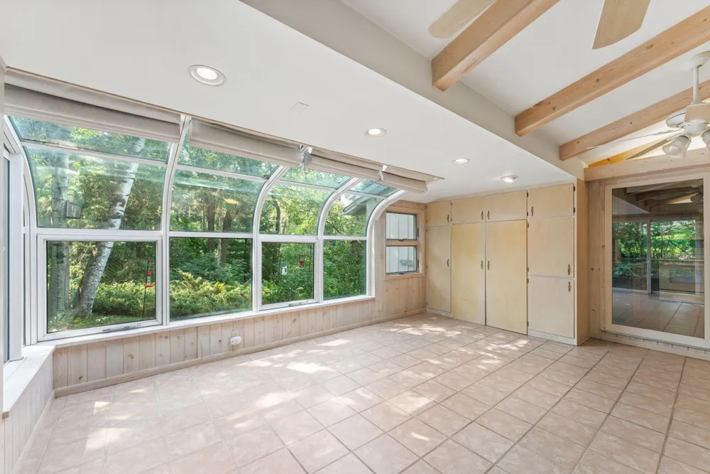 4723 Forest Circle Minnetonka, MN 55345