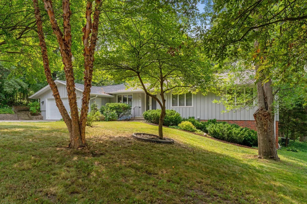 4723 Forest Circle Minnetonka, MN 55345