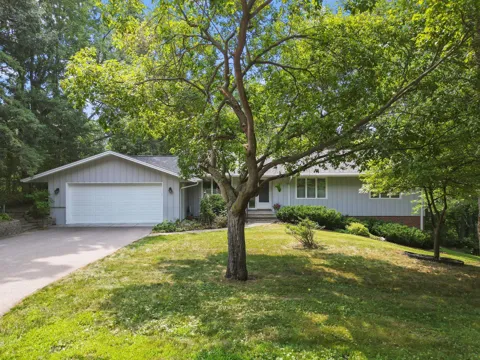 4723 Forest Circle