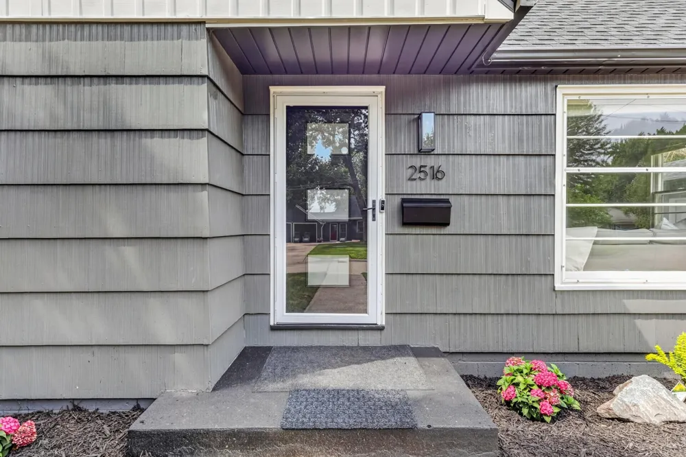 2516 Westview Terrace Minnetonka, MN 55305