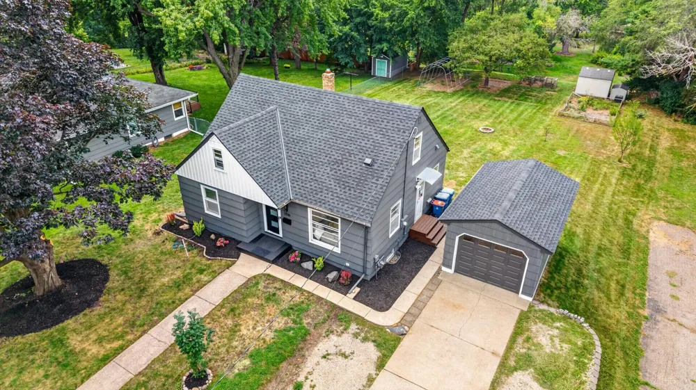 2516 Westview Terrace Minnetonka, MN 55305