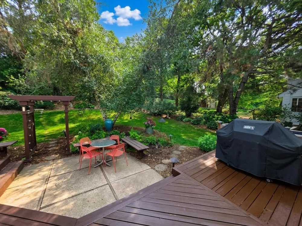 776 Upper Colonial Drive Mendota Heights, MN 55118