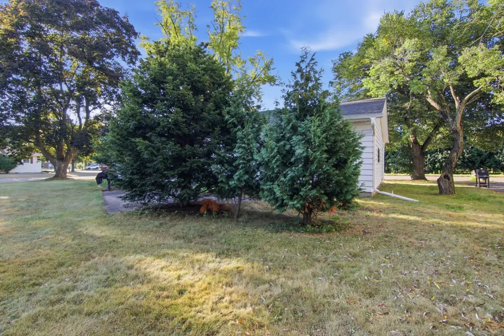 1002 W Spruce Street Chippewa Falls, WI 54729