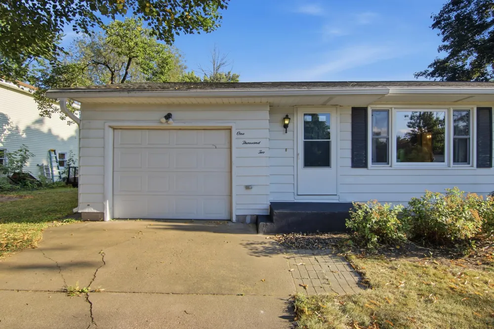 1002 W Spruce Street Chippewa Falls, WI 54729