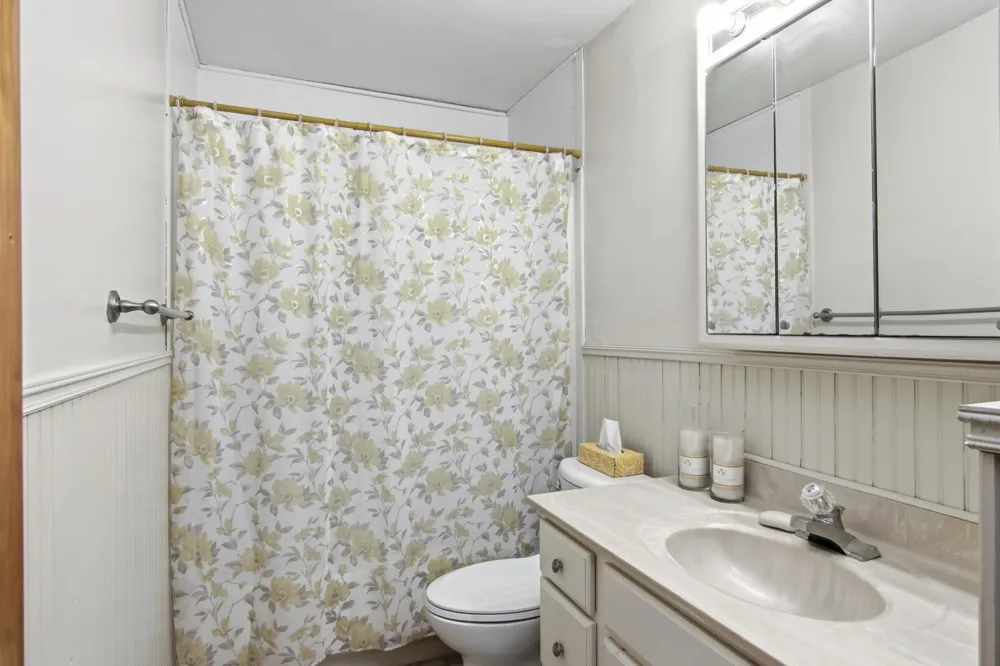 1002 W Spruce Street Chippewa Falls, WI 54729