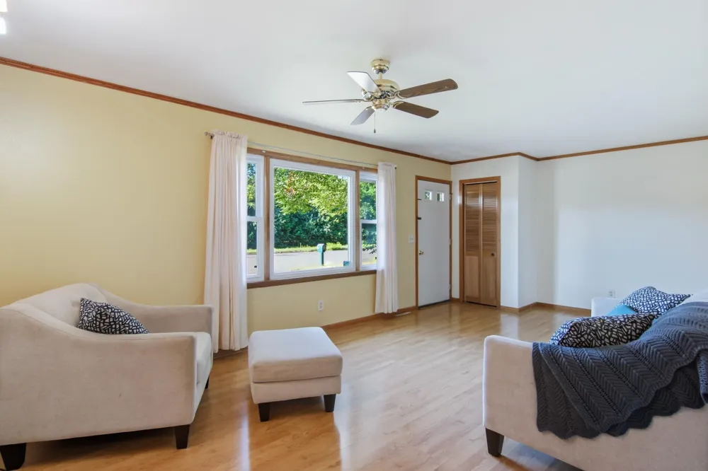 1002 W Spruce Street Chippewa Falls, WI 54729